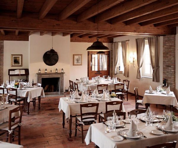sedie-in-legno-per-sala-ristorante sedie-in-legno-per-sala-ristorante