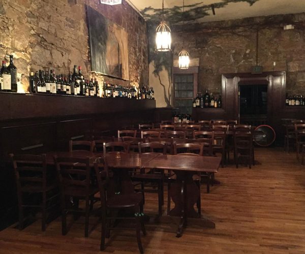 sedie-e-tavoli-in-legno-per-ristorante