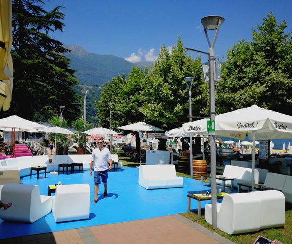 poltrone-e-tavolini-da-esterno-lago-di-como