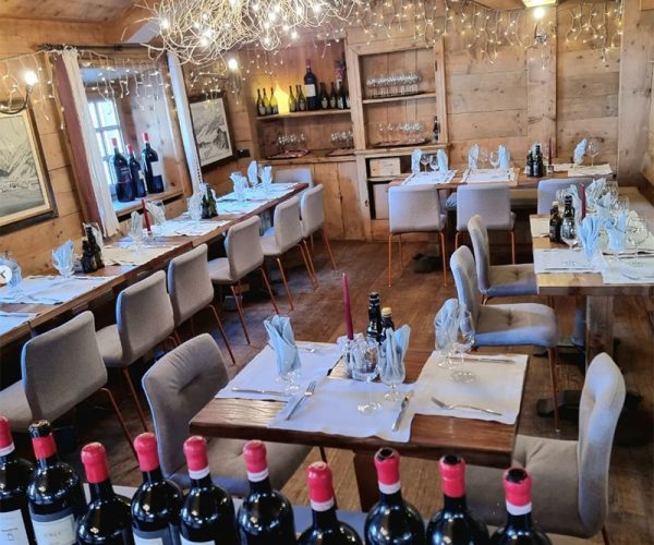 fornitura-sedie-hotel-brivio-livigno fornitura-sedie-hotel-brivio-livigno